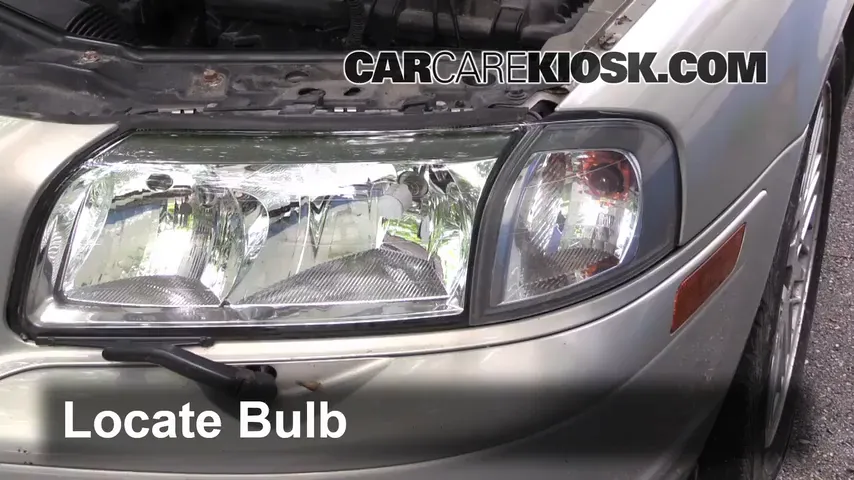 2002 Volvo S80 2.9 2.9L 6 Cyl. Lights Turn Signal - Front (replace bulb)